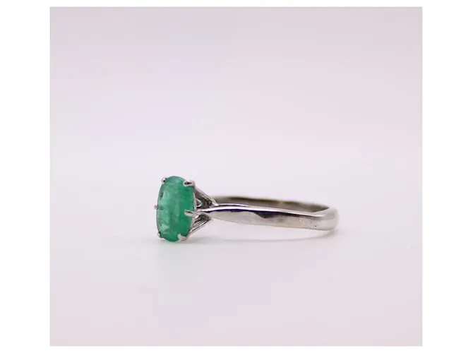 Autre Marque Anillo solitario con oro blanco esmeralda 750%O Verde Hardware de plata 