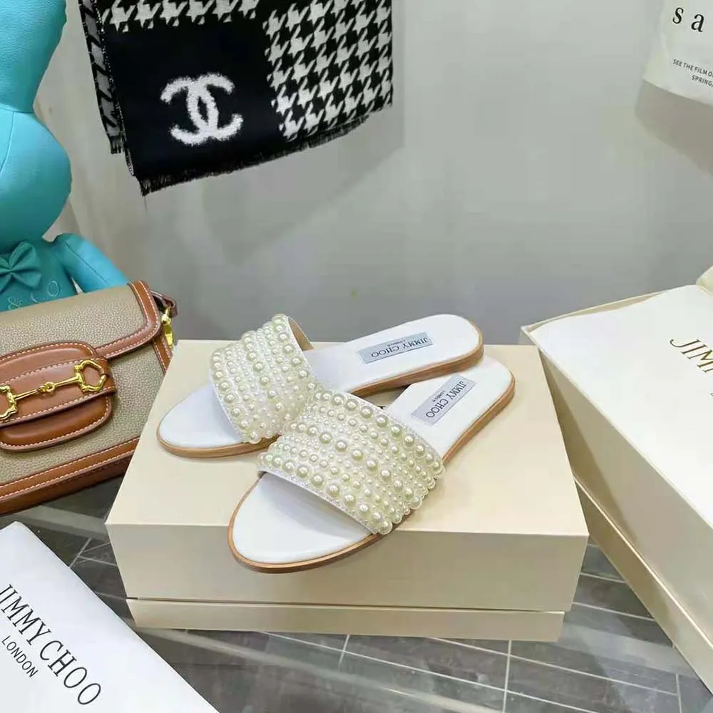 Jimmy Choo Mujer Minea Flat Bailarinas de satén blanco con perlas en toda la prenda