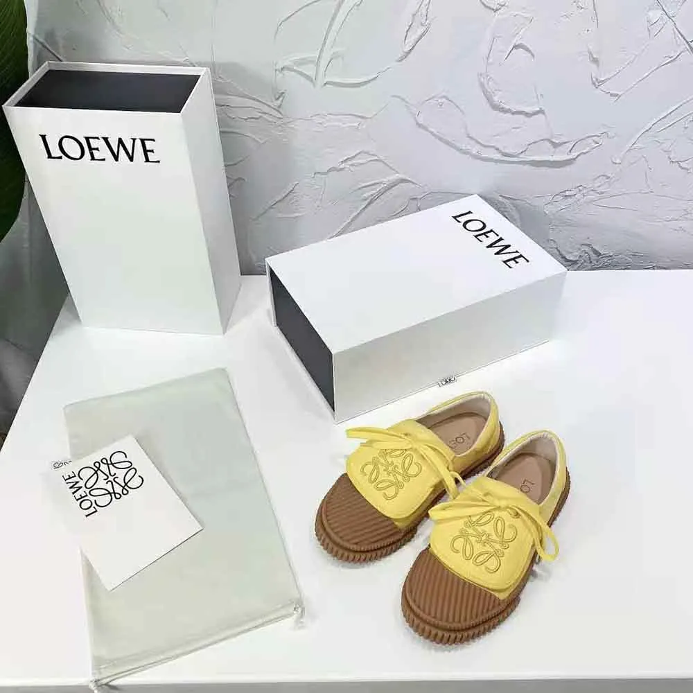 Loewe Mujer Anagram Flap Sneaker en Lona-Amarillo