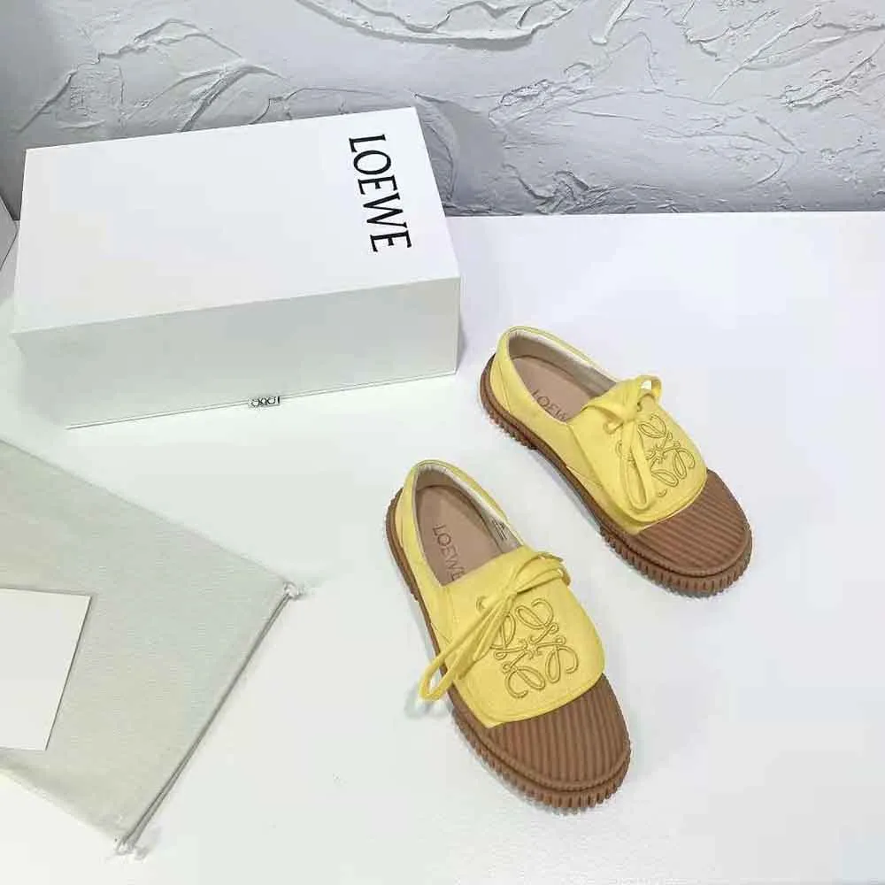 Loewe Mujer Anagram Flap Sneaker en Lona-Amarillo