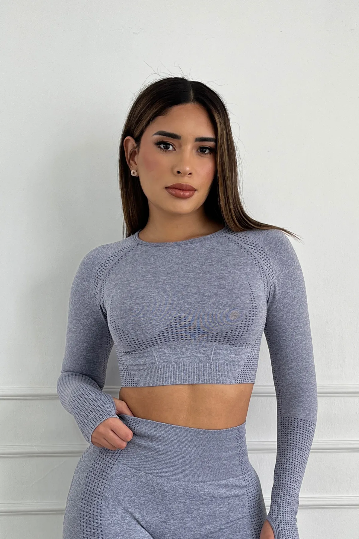 Top Alana Manga Larga Gris