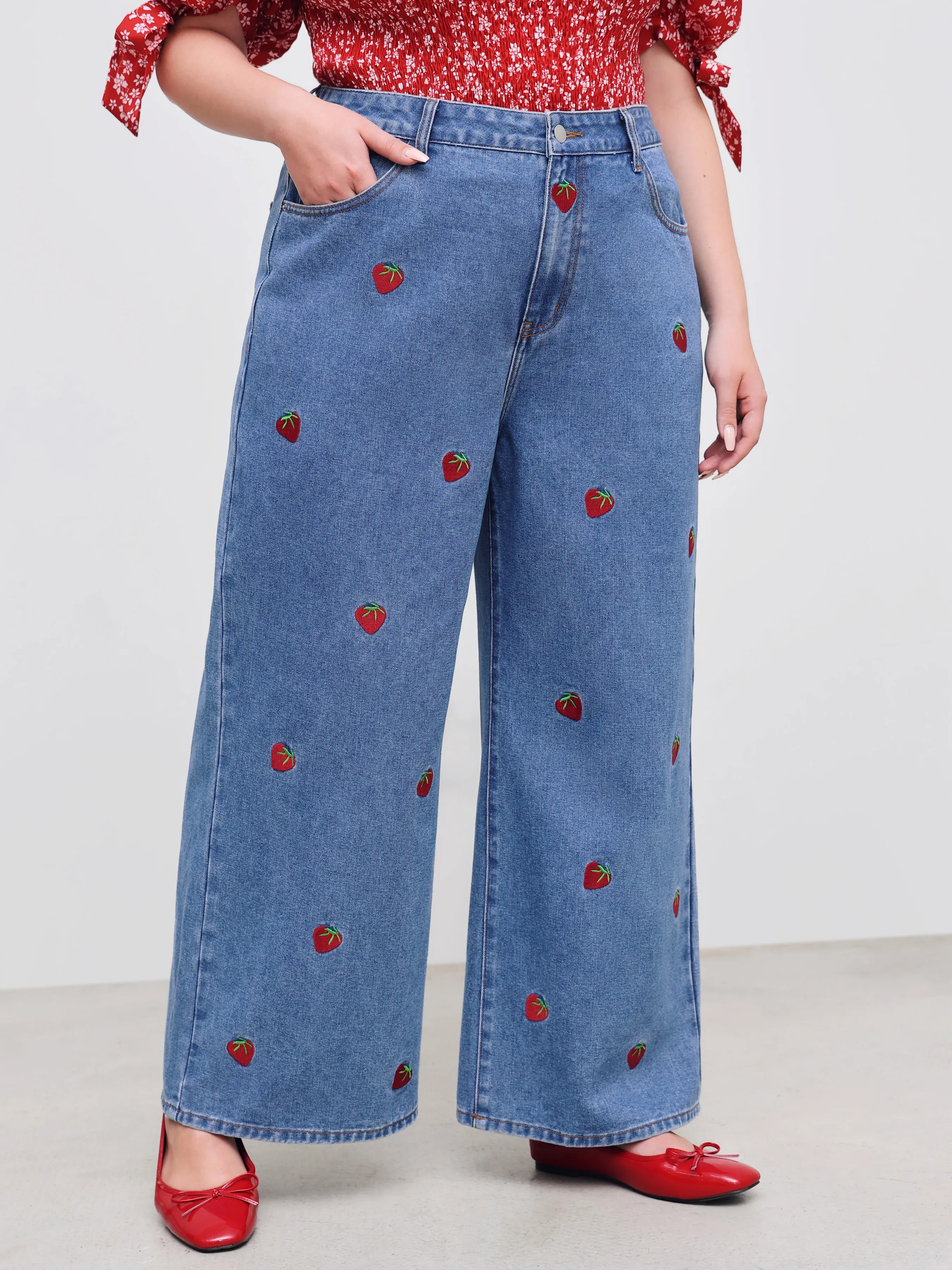 Vaqueros holgados bordados con fresas de tiro medio Denim Curvy